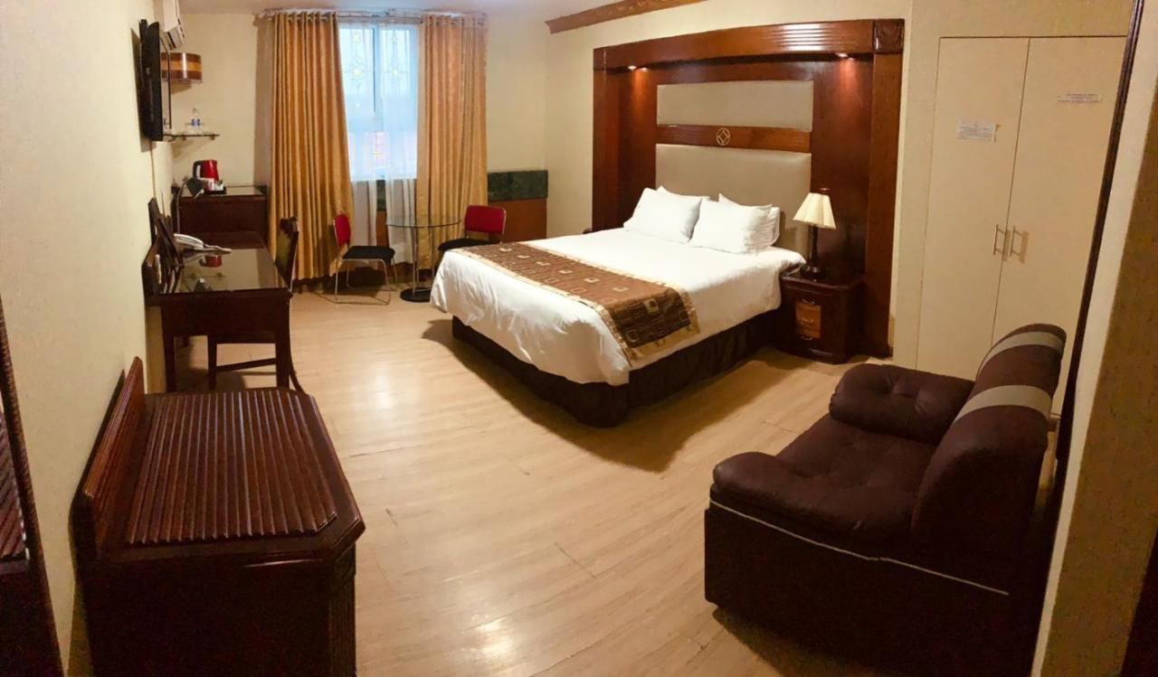 Hotel Oro Inn Lima Bagian luar foto