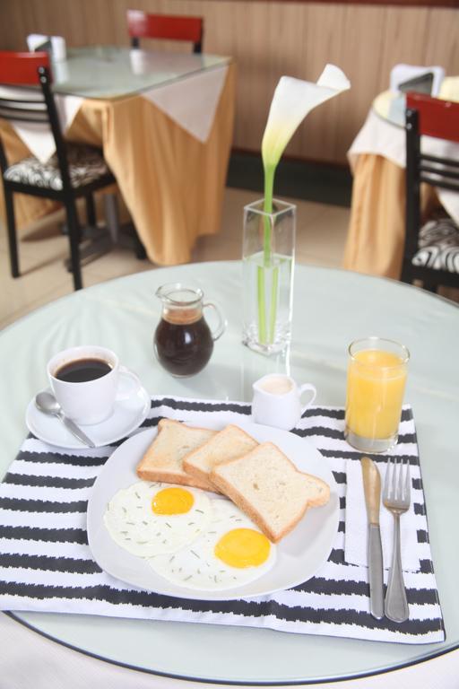 Hotel Oro Inn Lima Bagian luar foto