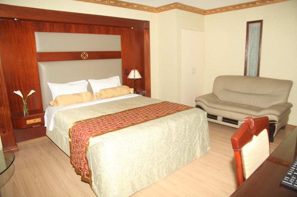 Hotel Oro Inn Lima Bagian luar foto