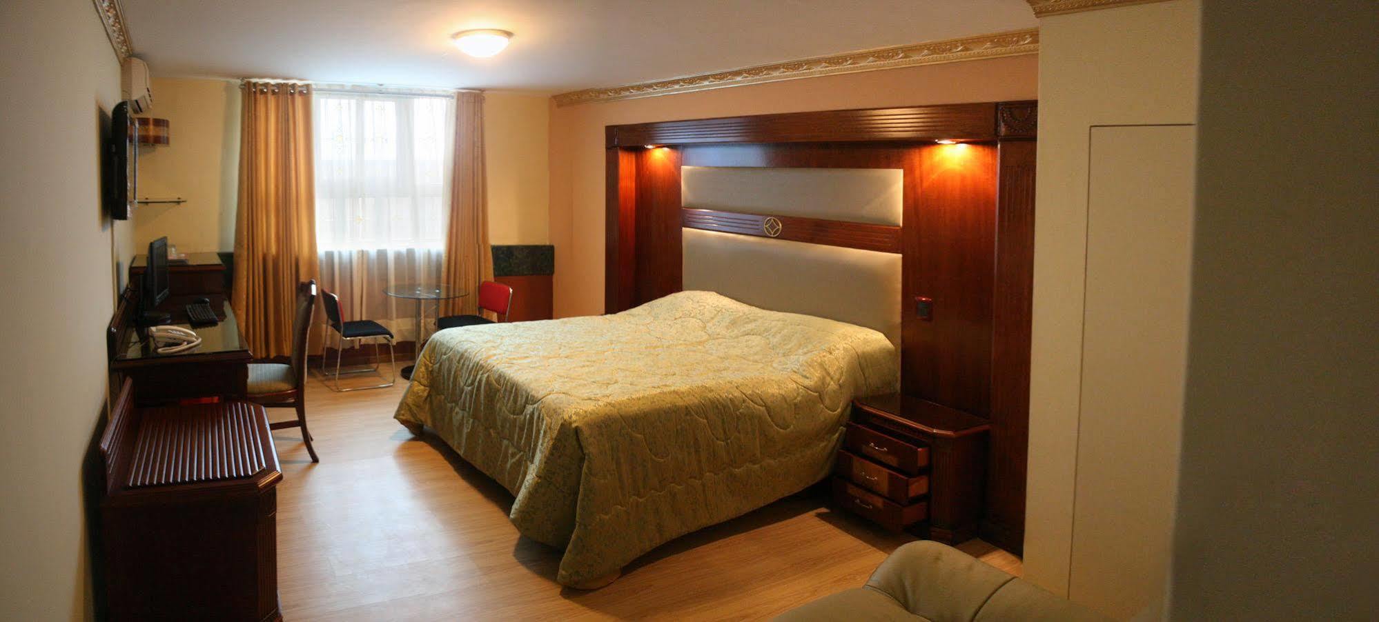 Hotel Oro Inn Lima Bagian luar foto